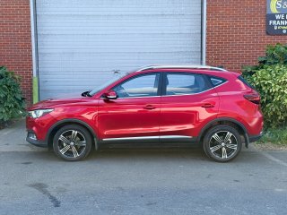 /photos/9515/51b1bec8-6d6d-df94-2c60-37565e30f36d_i320x240.jpg